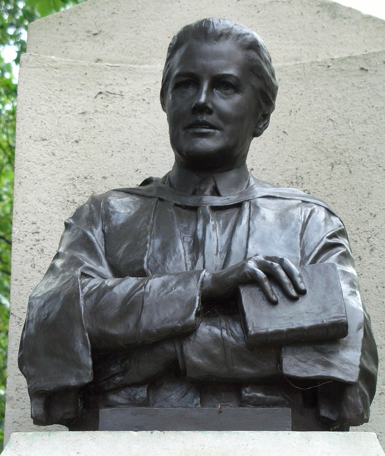 Louisa Brandreth Aldrich-Blake, Tavistock Square, London.JPG