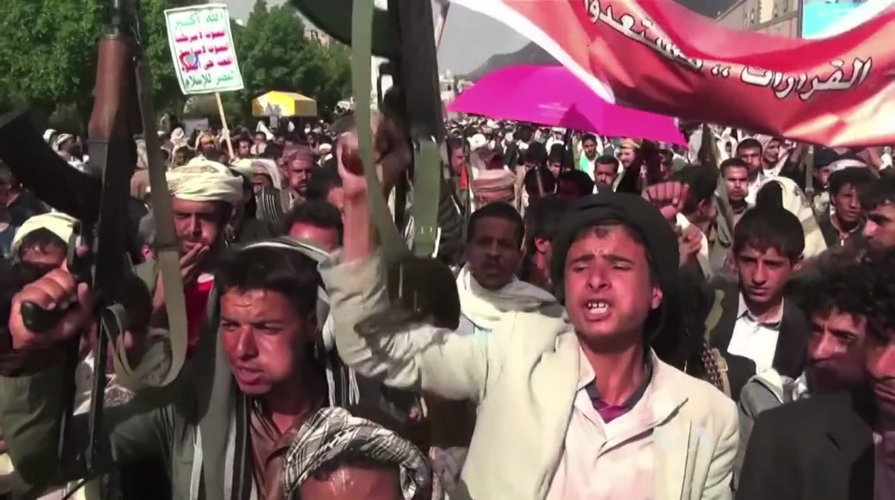 Houthis protest against airstrikes 1.png