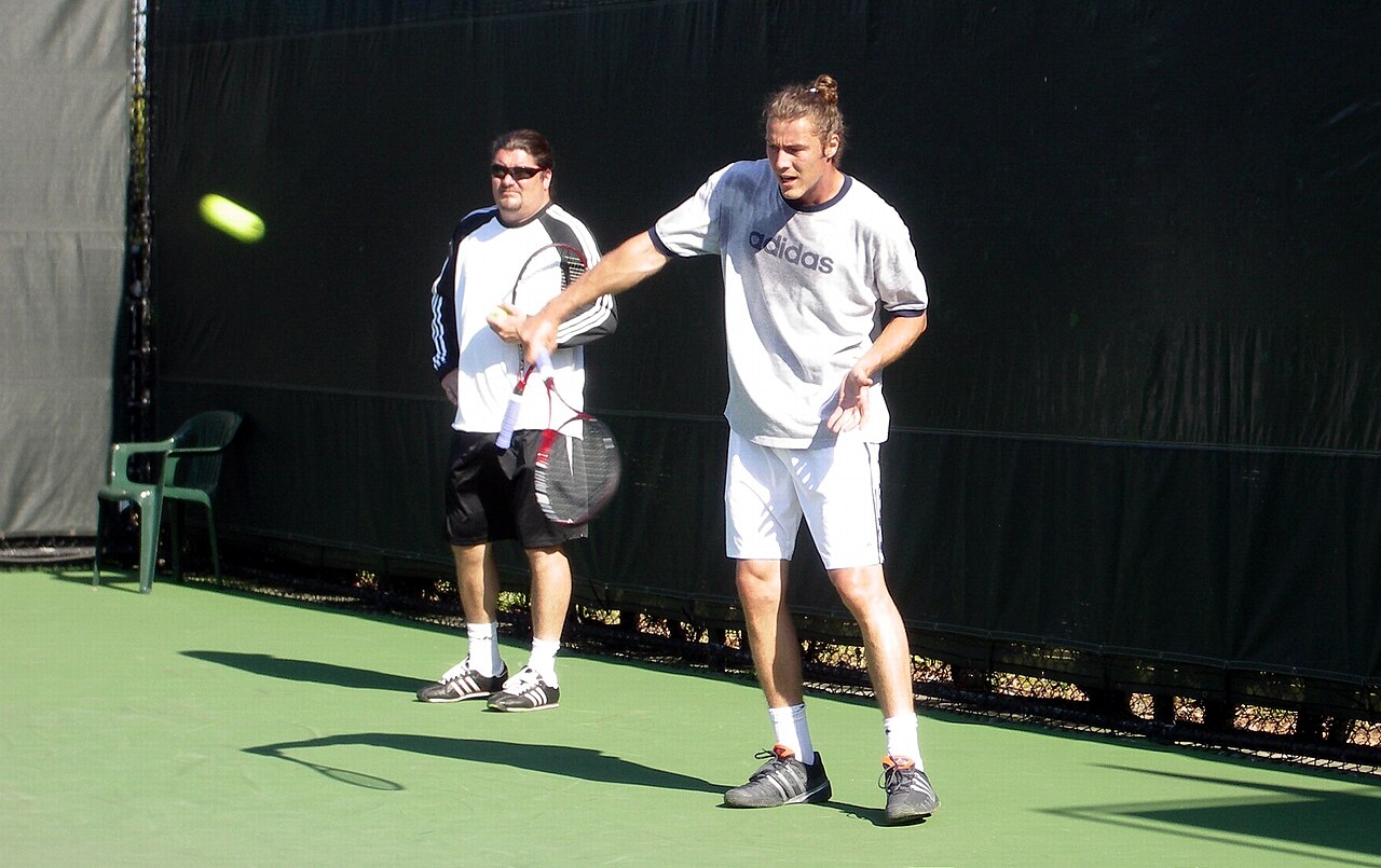 Safin at the Nasdaq 100 Open (2006).jpg