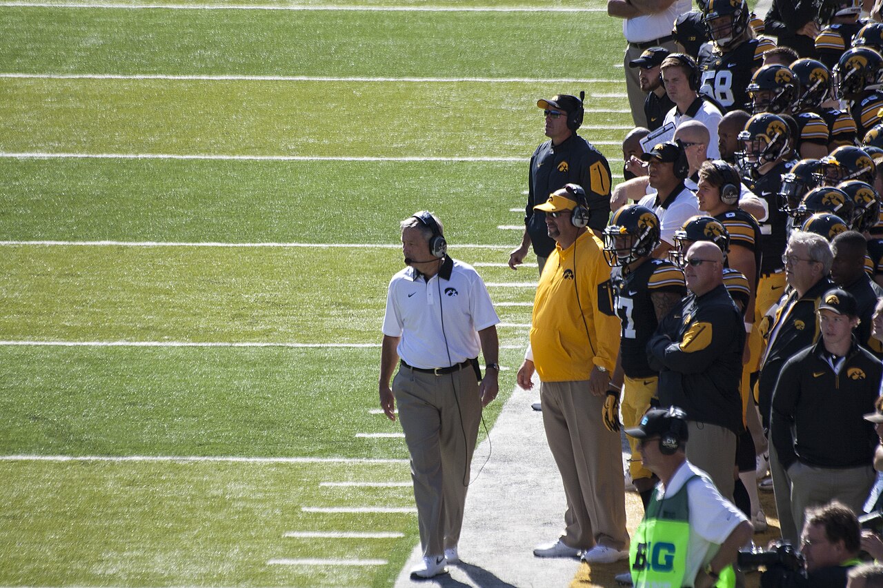 Iowa Homecoming Game (21911047150).jpg