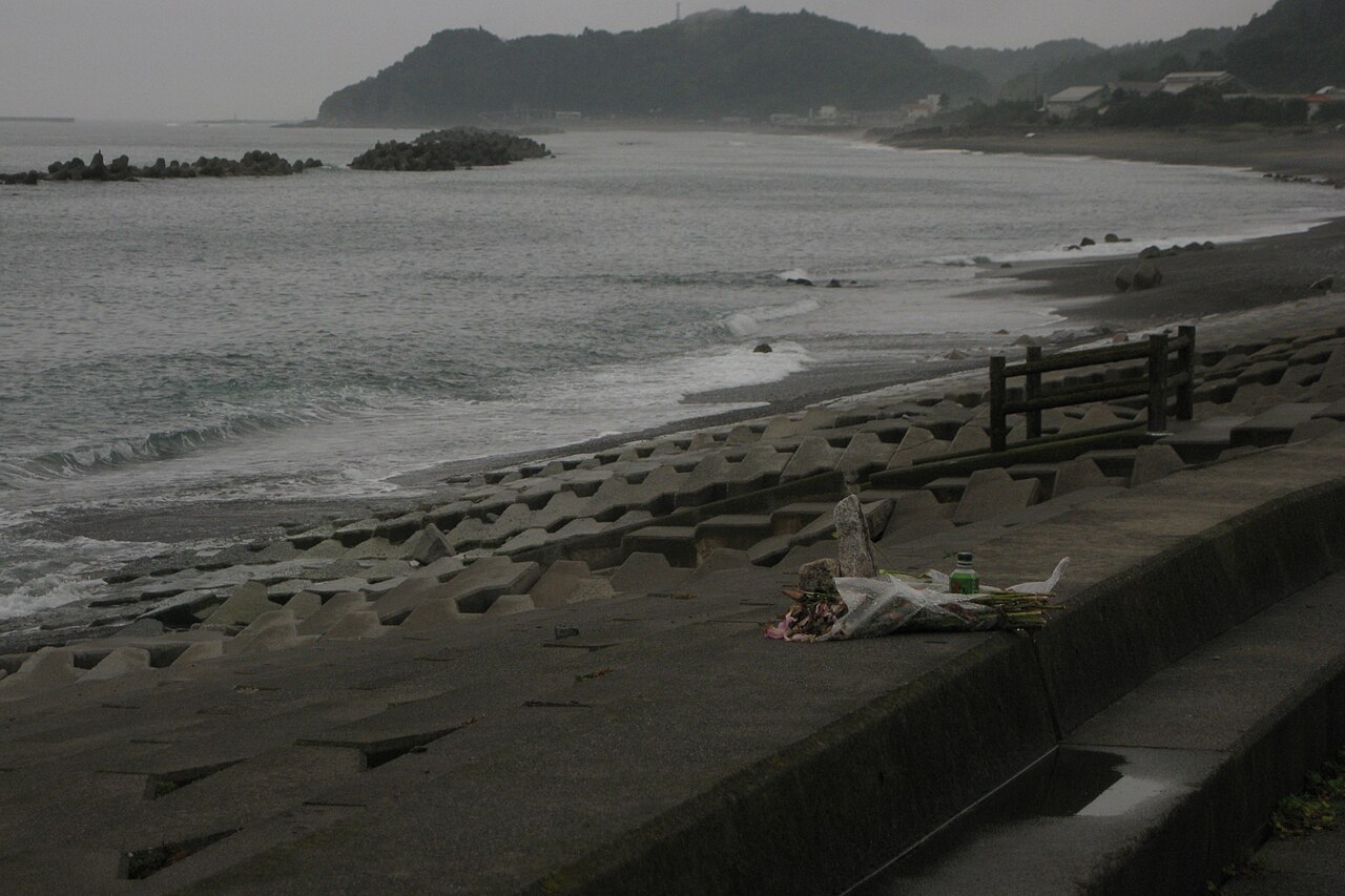2011 Tōhoku earthquake and tsunami damage Iwaki, Fukushima 2.JPG