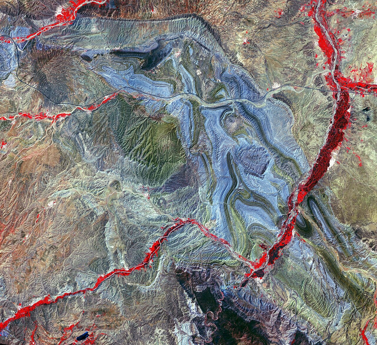 Folded Rocks, Iran (PIA25946).jpg