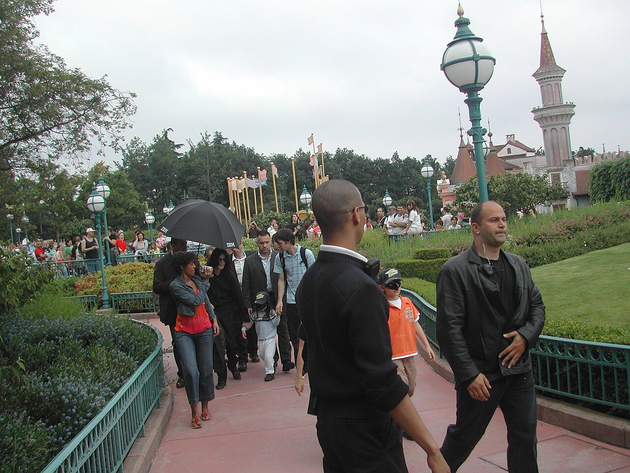 Michael Jackson en Disneyland Paris 2-Michael Jackson in Disneyland Paris 2 - Flickr - jmerelo.jpg