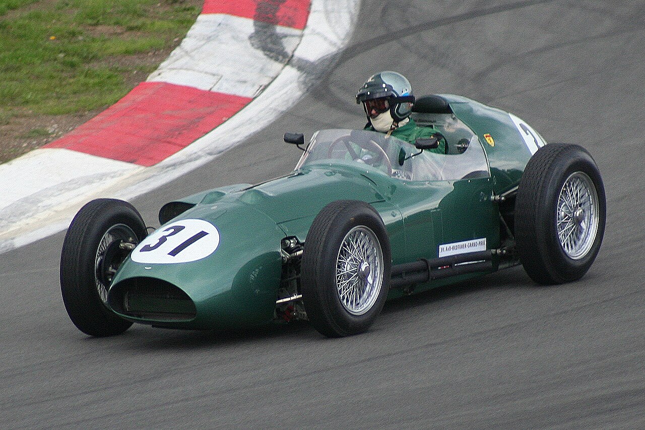 Aston Martin DBR4, Bj. 1959 (2011-08-13 Sp).JPG