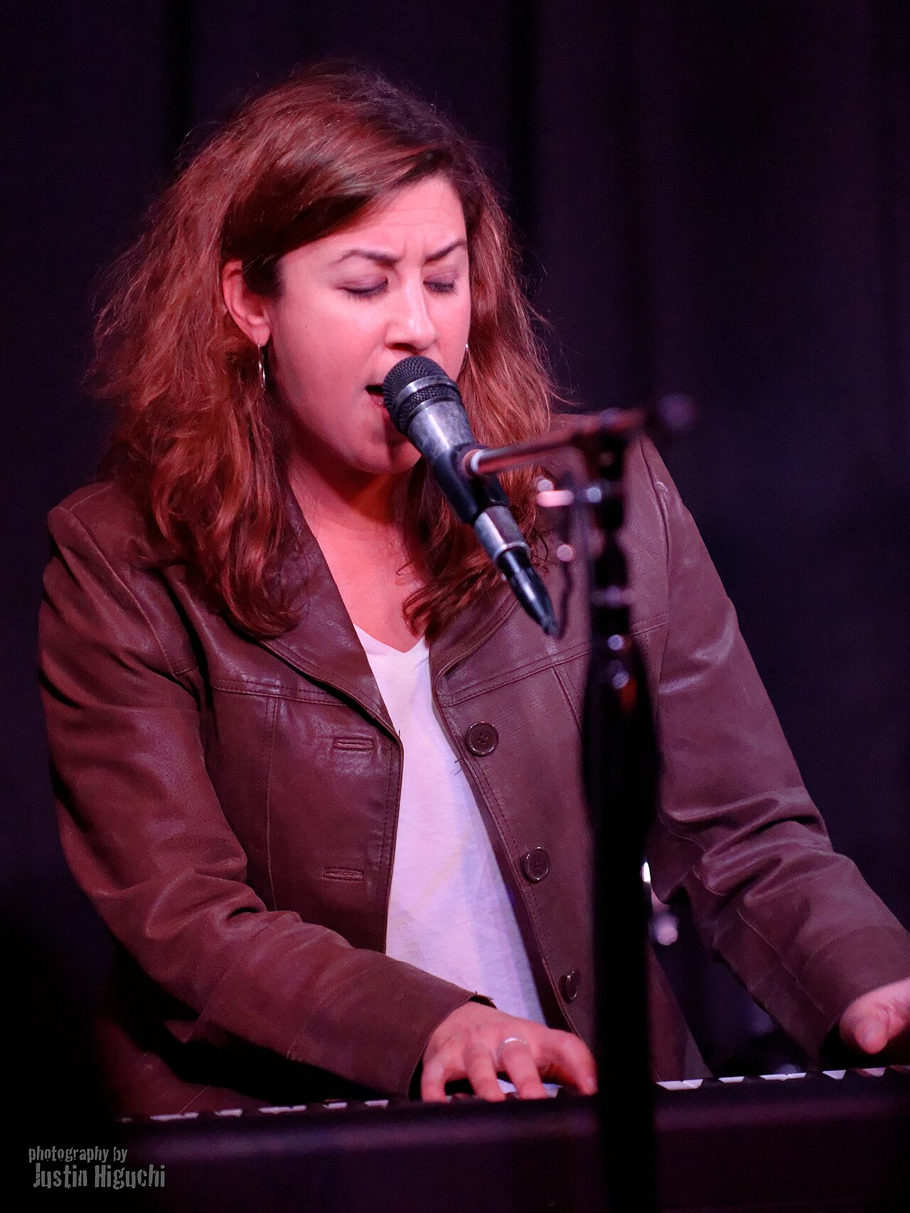 Leah Finkelstein, West Coast Songwriters 1 08 2014 -8 (11865512194).jpg