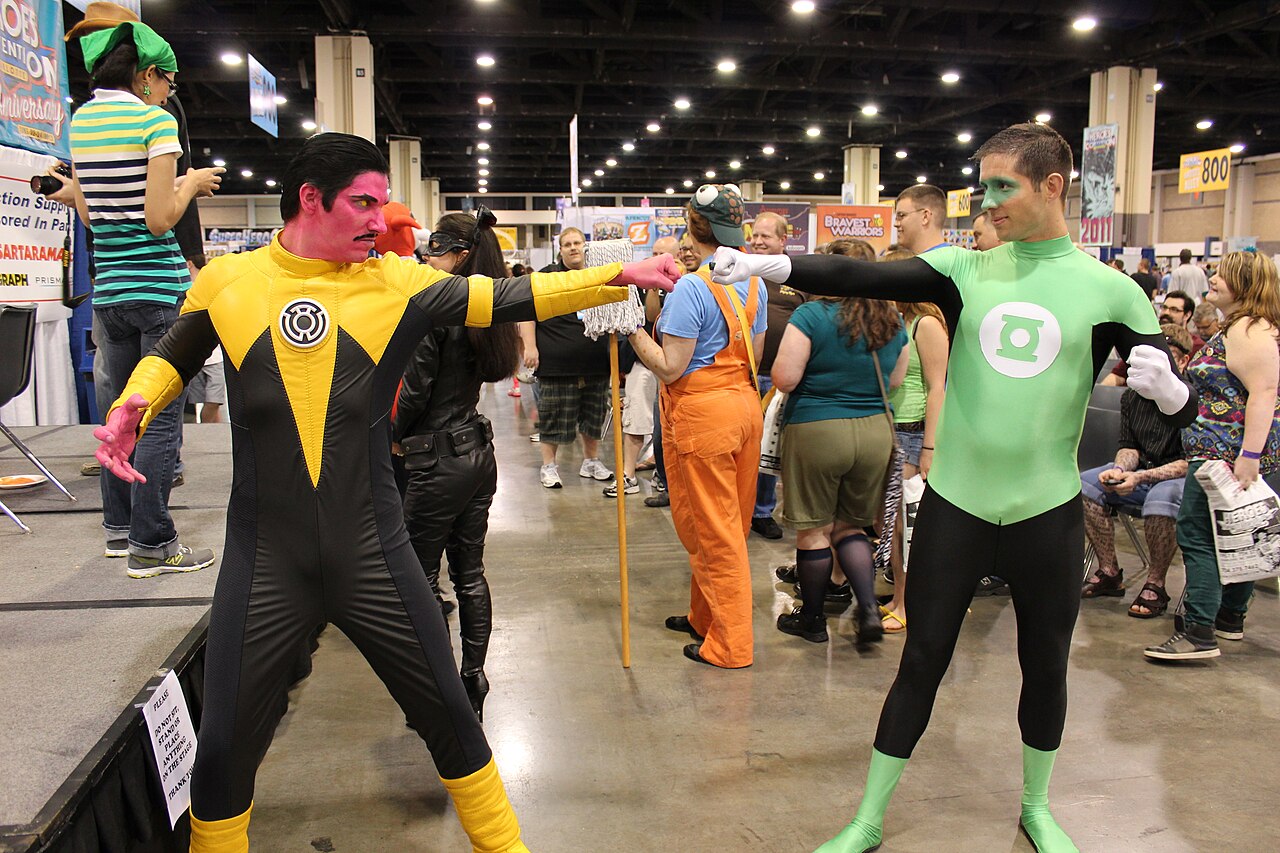 HeroesCon 2013 - Sinestro & Hal Jordan cosplays (8991827432).jpg