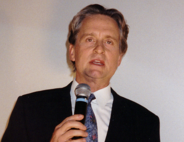 Michael Douglas (cropped).jpg