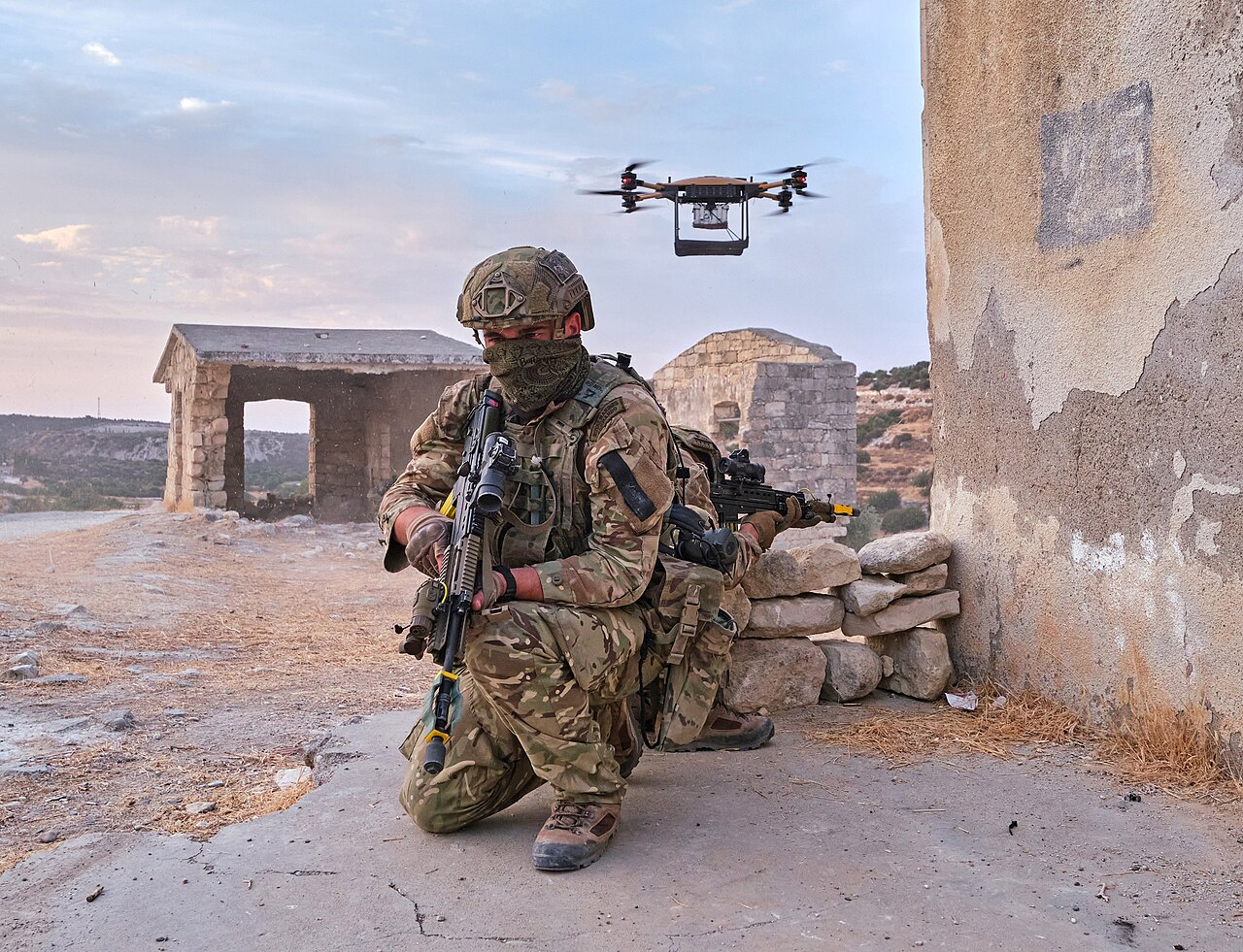 Bravo Company, 40 Commando RM test Heavy Lift Drone MOD 45167324.jpg