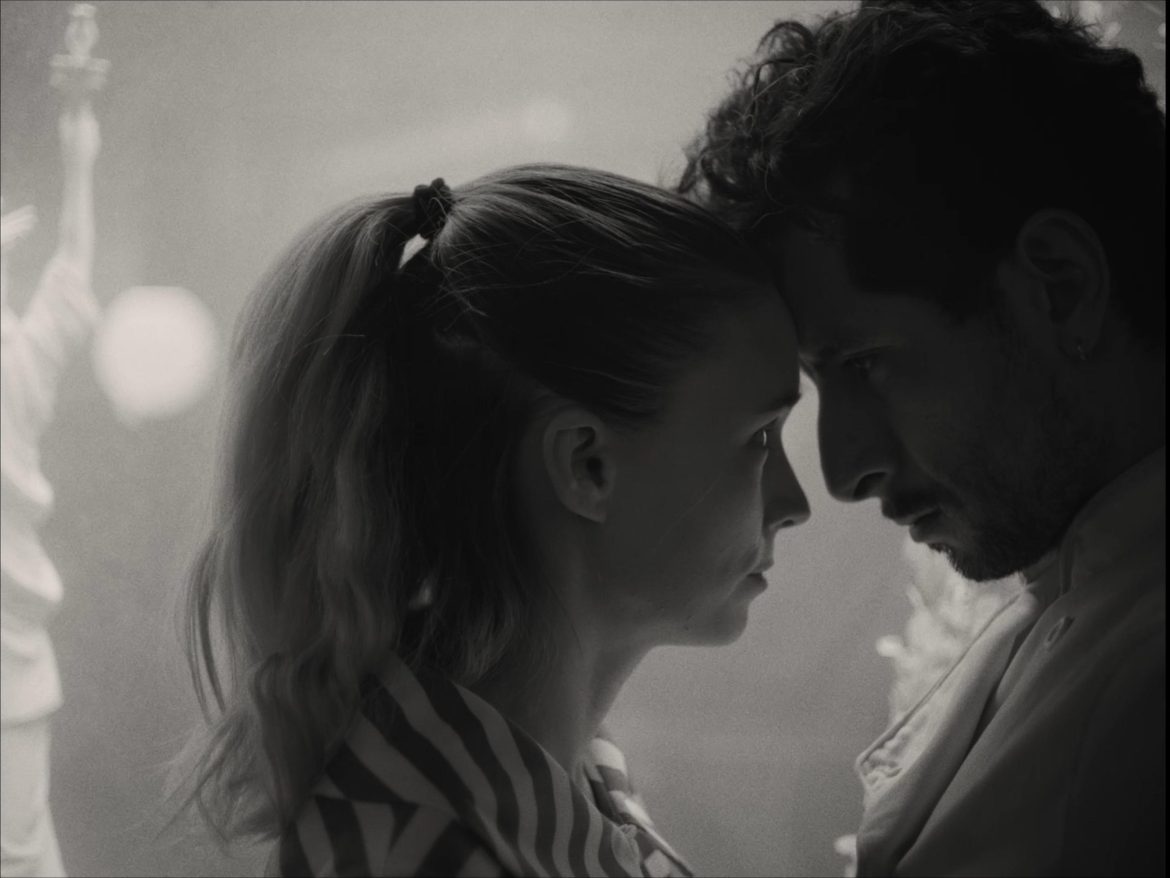 La Cocina Review: Rooney Mara in NYC Restaurant Drama